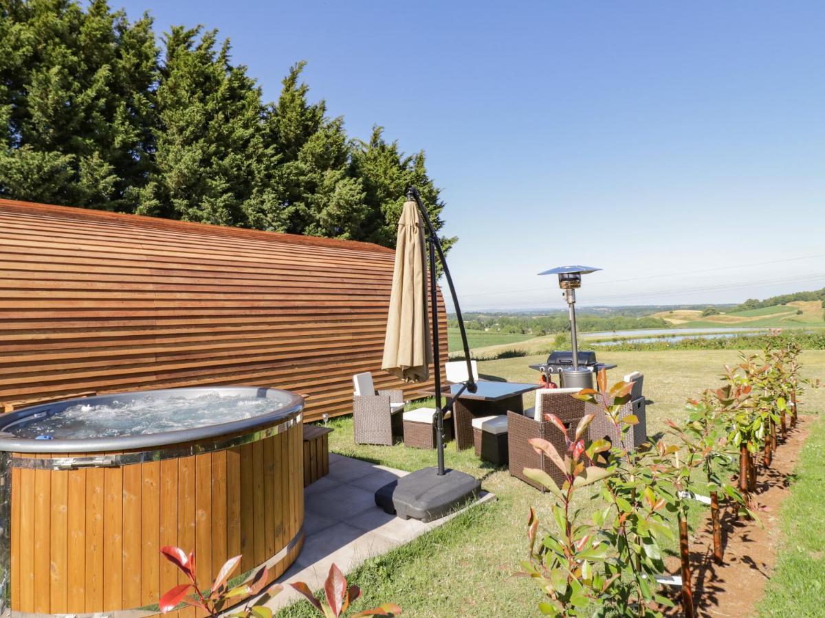 Ailsa Craig Villa Worcester Exterior photo